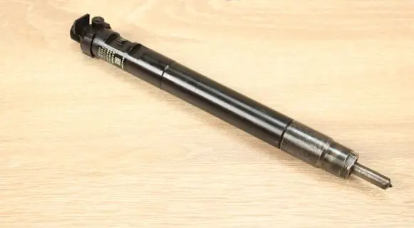 Peugeot 508 Fuel injector 9686191080