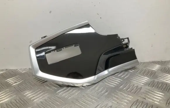 Audi Q3 F3 Panel trim 83B853189A
