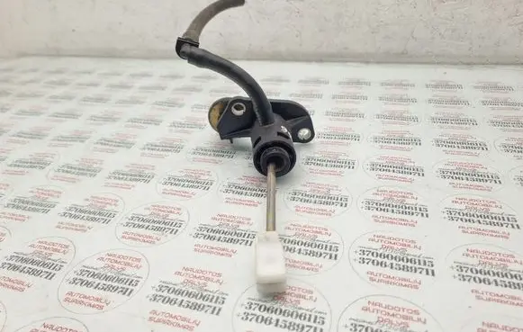 Audi A4 S4 B6 8E 8H Clutch master cylinder 8E1721401S