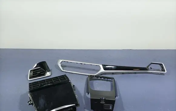 BMW M3 F80 Side skirt rear trim 6811449
