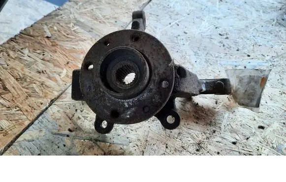 Nissan Micra Front wheel hub spindle knuckle 