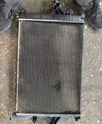 Volvo S80 Coolant radiator 2124214241