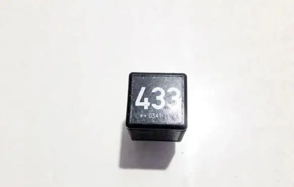Volkswagen Golf V Other relay 3d0951253a v23134-b59-x418