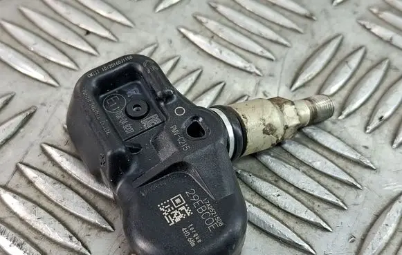 Toyota C-HR I Tire pressure sensor PMVC215