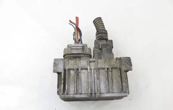 Opel Corsa D Glow plug pre-heat relay 55574293