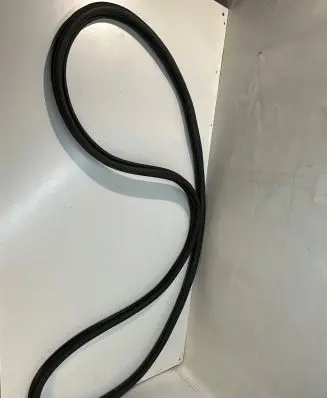 Rear door rubber seal (on body)