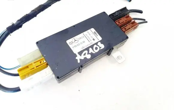 Mercedes-Benz A W169 Antenna control unit a1698200089 50110006