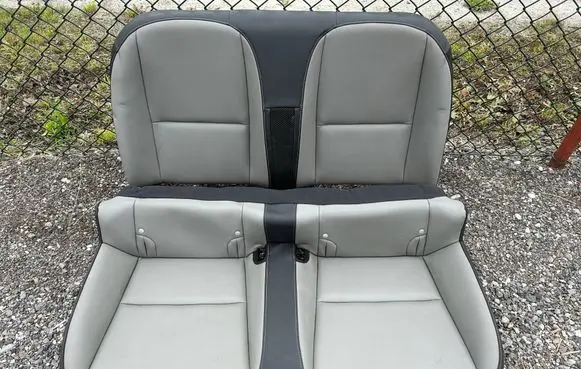 Chevrolet Camaro Second row seats 8965642