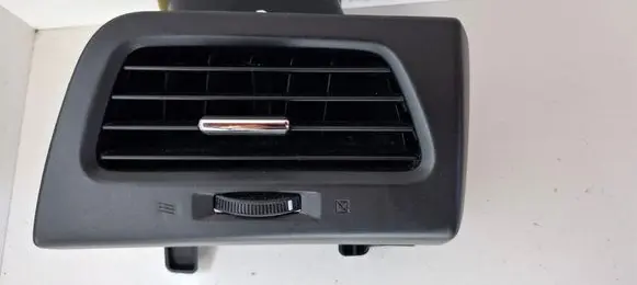 Honda CR-V Dashboard side air vent grill/cover trim 77620TA0A
