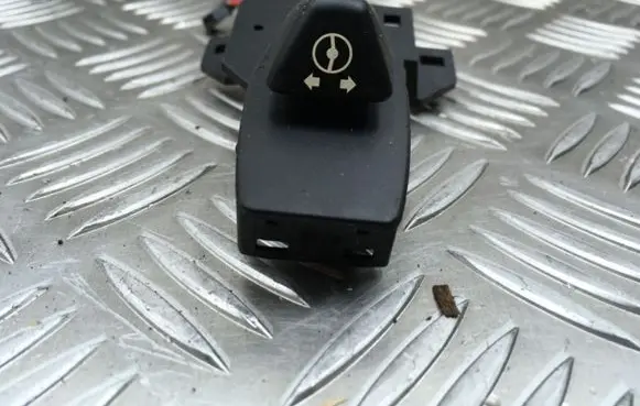 BMW 5 E60 E61 Steering wheel adjustment handle/lever 03206060
