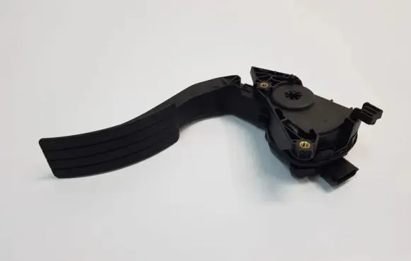 Renault Clio IV Accelerator pedal position sensor 