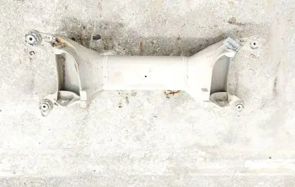 Peugeot 407 Rear subframe 