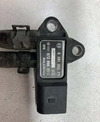 Audi A6 S6 C6 4F Exhaust gas pressure sensor 07Z906051A 0281002711