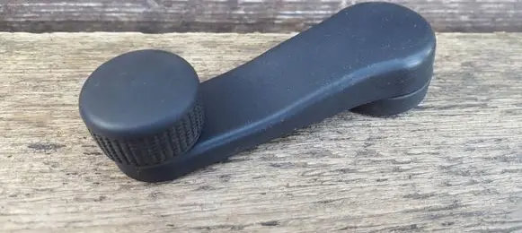 Volkswagen Golf IV Rear door window winding handle 1HO837581