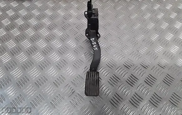 Peugeot 207 Accelerator throttle pedal 9671433780