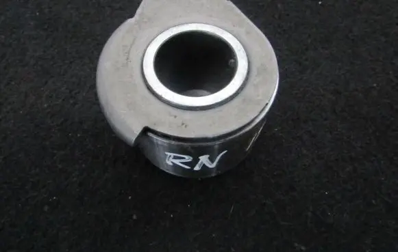 Renault Trafic I Belt tensioner pulley f123776 f-123776