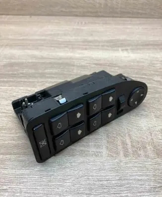BMW 5 E39 Electric window control switch 8368966 HW07SW09