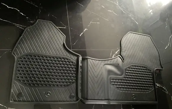Mercedes-Benz Sprinter W907 W910 Car floor mat set A9076805501