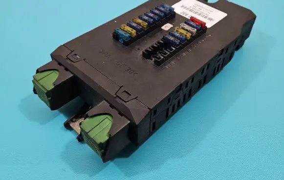 Fuse box set