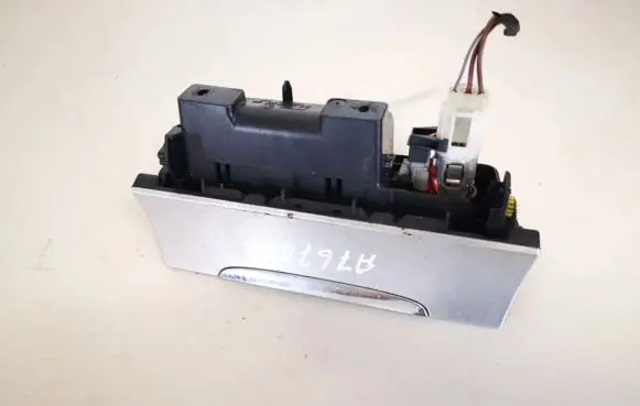 Car ashtray
