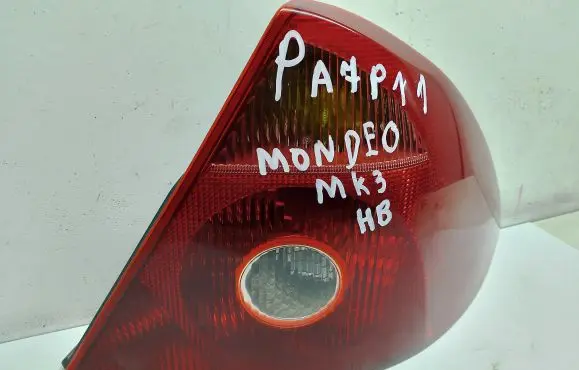 Ford Mondeo Mk III Rear/tail lights 1S7113404A