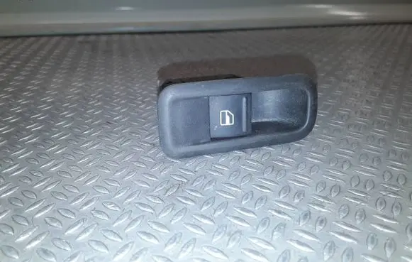 Skoda Roomster (5J) Electric window control switch 5J0867435