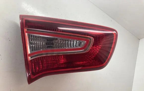 KIA Sportage Tailgate rear/tail lights