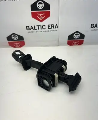 BMW 4 F32 F33 Front door check strap stopper 7284427