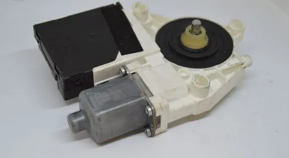 Volkswagen Jetta V Front door window regulator motor 1K5837401AJ 1K0959793M