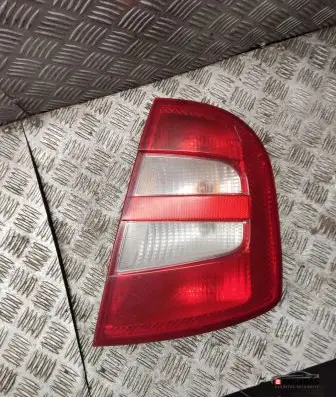 Skoda Fabia Mk1 (6Y) Rear/tail lights 6y6945096