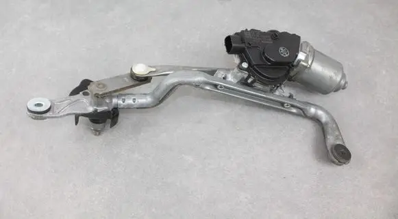 Toyota Yaris Front wiper linkage and motor 851100D200