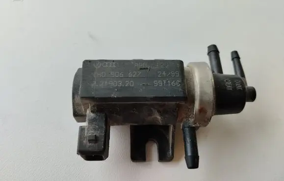 Audi A4 S4 B5 8D Turbo solenoid valve 1K0906627