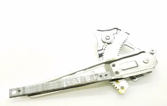 Nissan Leaf I (ZE0) Rear window lifting mechanism without motor