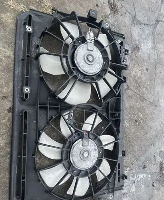 Toyota Avensis T250 Radiator cooling fan shroud 1680009760
