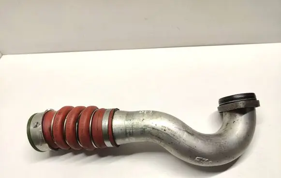 BMW X5 E70 Intercooler hose/pipe 7801957 7801958