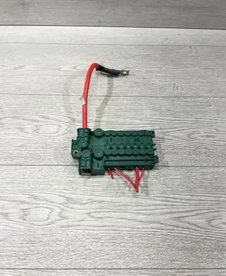 BMW 5 E39 Fuse module 8387541 5018483