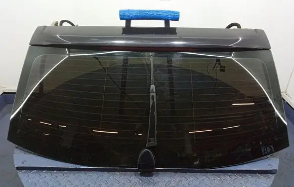 Volkswagen Touareg I Rear windscreen/windshield window 