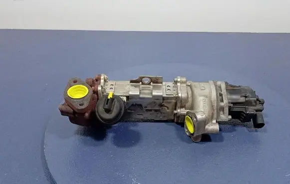 Jeep Grand Cherokee EGR valve cooler 41212109F