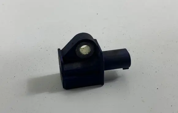 Mercedes-Benz E W212 Airbag deployment crash/impact sensor A2128204926