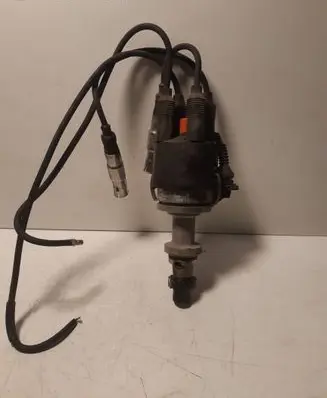 Volkswagen Golf III Spark distributor 0237520059 050905205AR