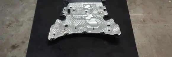 Porsche Cayenne (92A) Heat shield in engine bay 7P5819523 7P5819523B