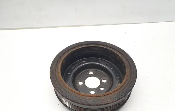 Volkswagen PASSAT B7 Crankshaft pulley 038105243M