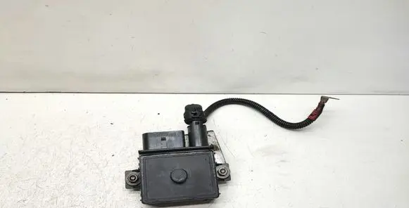 BMW 1 E81 E87 Glow plug pre-heat relay 0522120703 E2110022967