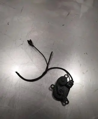 Mercedes-Benz ML W163 Throttle valve a6111500494