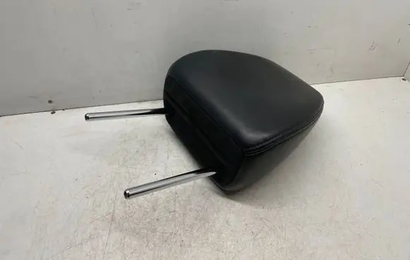 Nissan X-Trail T32 Front seat headrest
