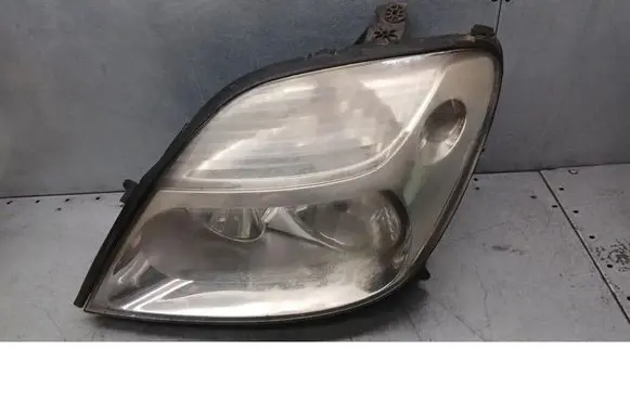 Renault Scenic I Front reflector 7700432098