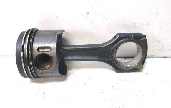 Mercedes-Benz C W204 Piston with connecting rod 8854A