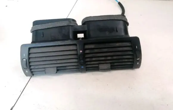 Dash center air vent grill