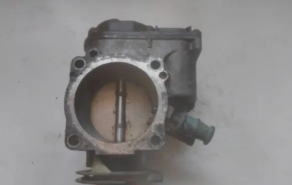 Audi A6 S6 C5 4B Throttle valve 078133063AM