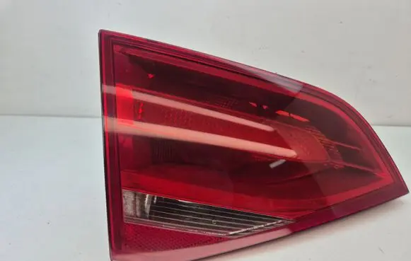 Audi A4 S4 B8 8K Tailgate rear/tail lights 8K5945093D